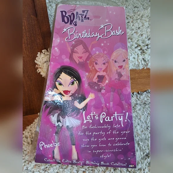 NEW, Bratz 2006 Birthday Bash PHOEBE - Picture 3 of 3